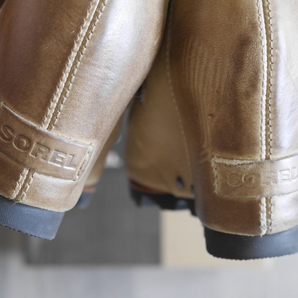 Sorel tan lace up waterproof leather wedge boots | size 6 - Picture 3 of 8